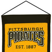Hanging device for Pirates heritage banner