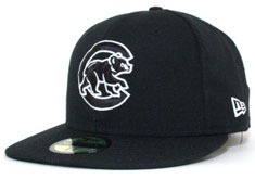 Cubs fitted black hat