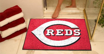Reds bathroom mat