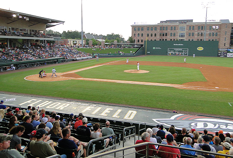 Fluor Field