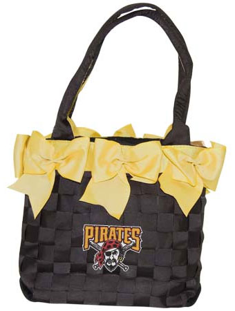 Pirates bow bucket purse