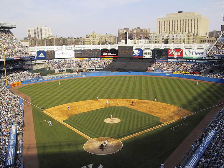 yankee stadium roof