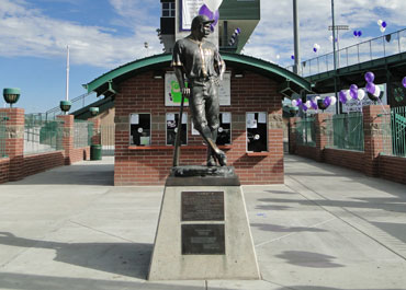 Casey at the Bat statue at Suplizio Field