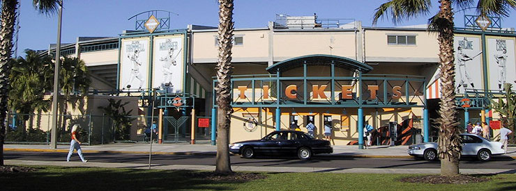 The pre-renovation facade of Joker Marchant Stadium, as it appeared in 2002